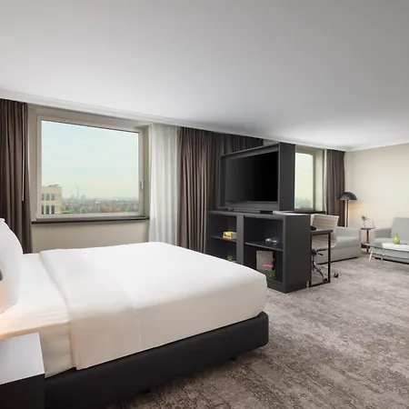 Hilton Hotel 5*