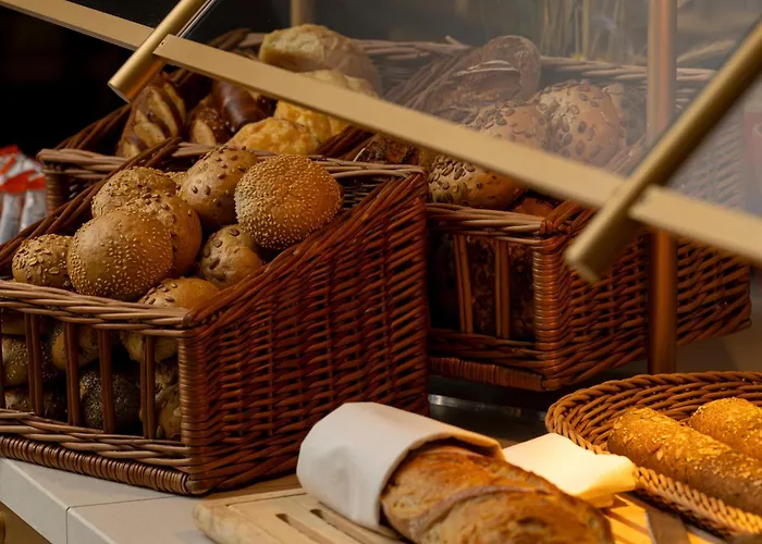 ヒルトン ホテル 5*