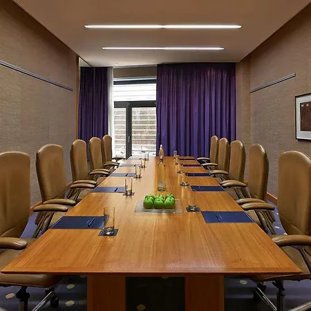 Ξενοδοχείο Hilton 5*