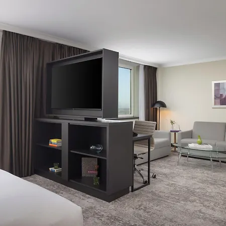 Hilton Hotel 4*