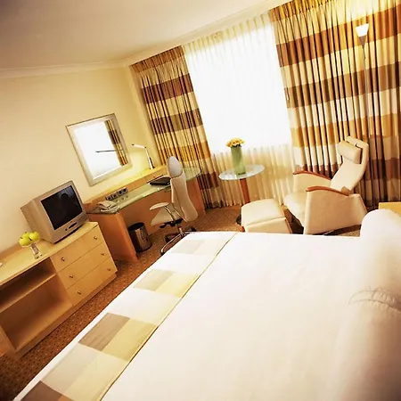 Ξενοδοχείο Hilton 5*