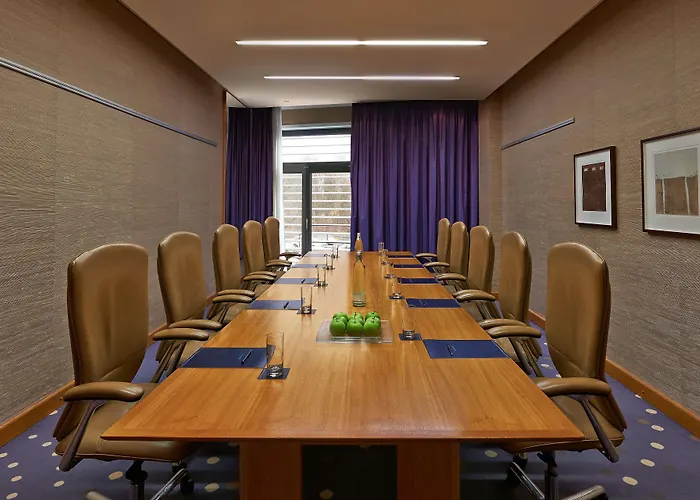 希尔顿杜塞尔多夫酒店 5*