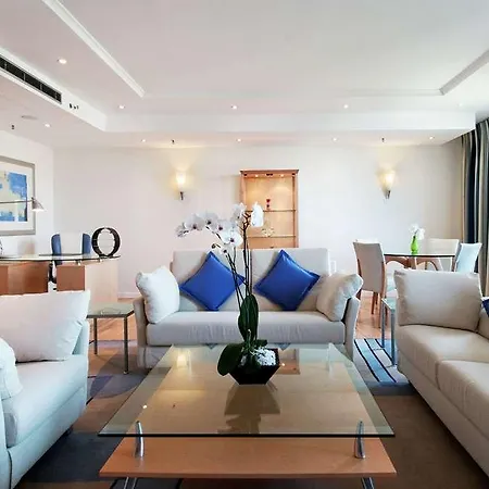 Hilton Hotel 5*